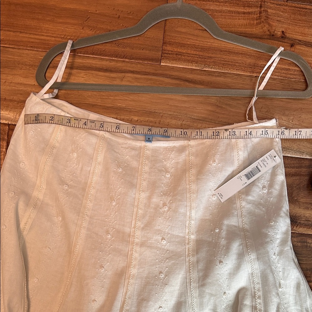 ANTONIO MELANI Cream Skirt
#0023 - Picture 8 of 10